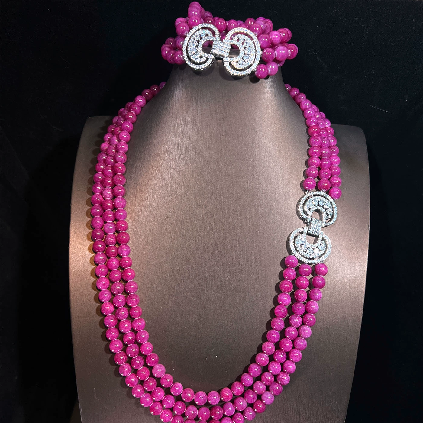 Persian Jade Layered Jewelry Collection